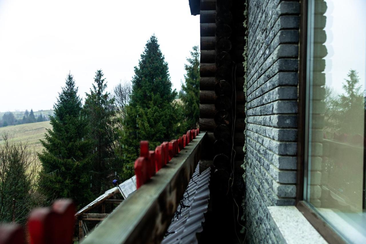 Wood House Hotel Pilipets Buitenkant foto